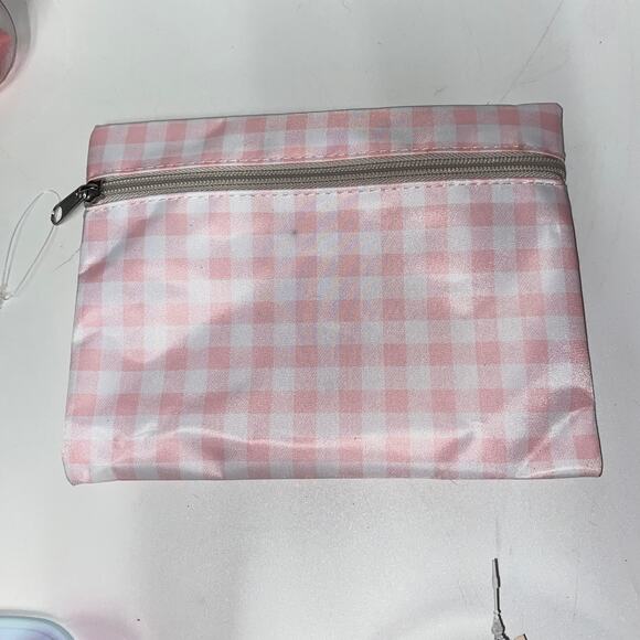 New Girls Beginner Beauty Set Handheld Mirror Case Headband Hairclips & Bag - Picture 2 of 9